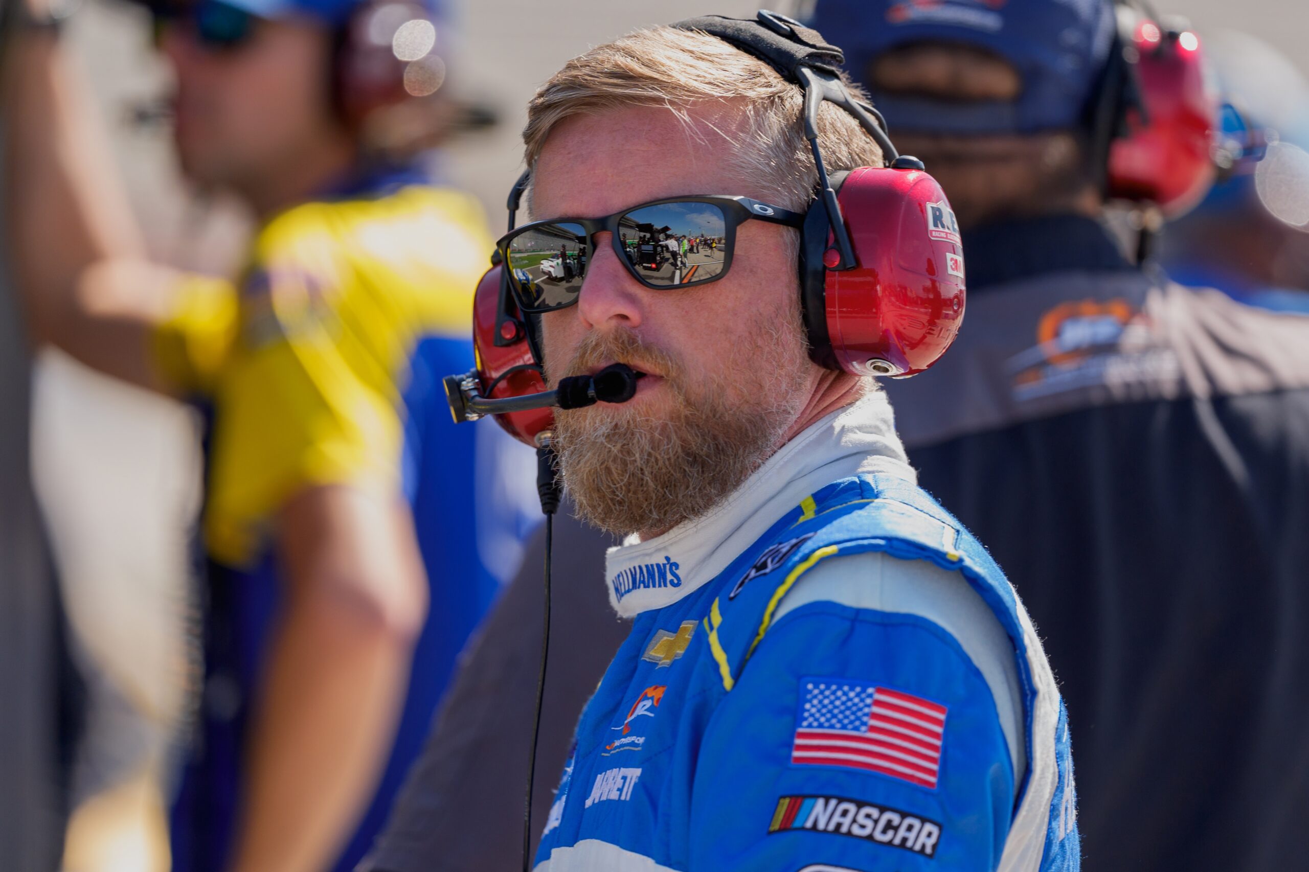 2025 NASCAR Radio Frequencies For Fans To Follow Their Favorite Drivers Athlon Sports