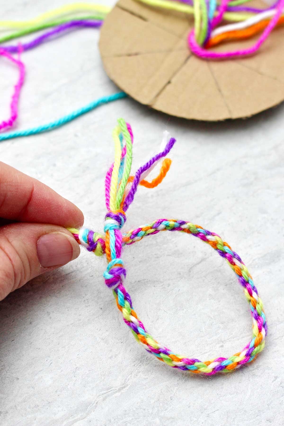 Easy Round Friendship Bracelet Pattern With A Cardboard Loom Welcome To Nana s