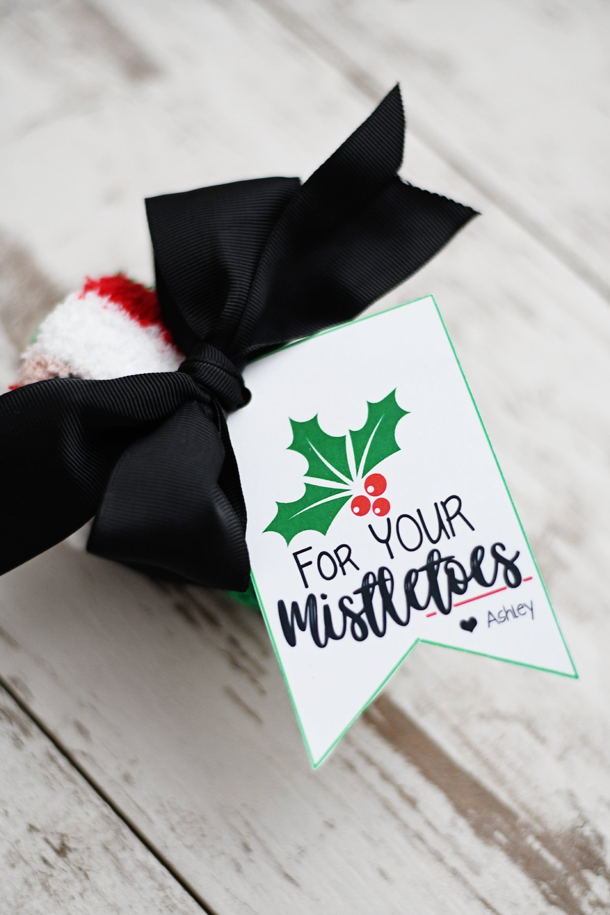 Free Printable Christmas Gift Tags For Your Mistletoes Pink 