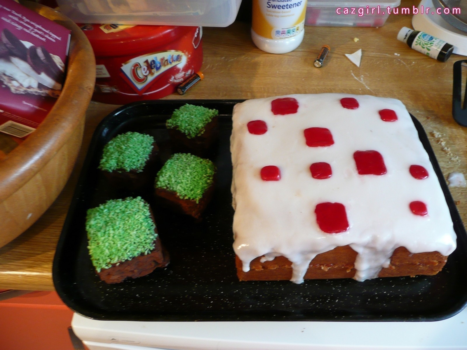 Minecraft Cake How To Decorate A Computer Game Cake Baking Food Decoration And Molding On Cut Out Keep